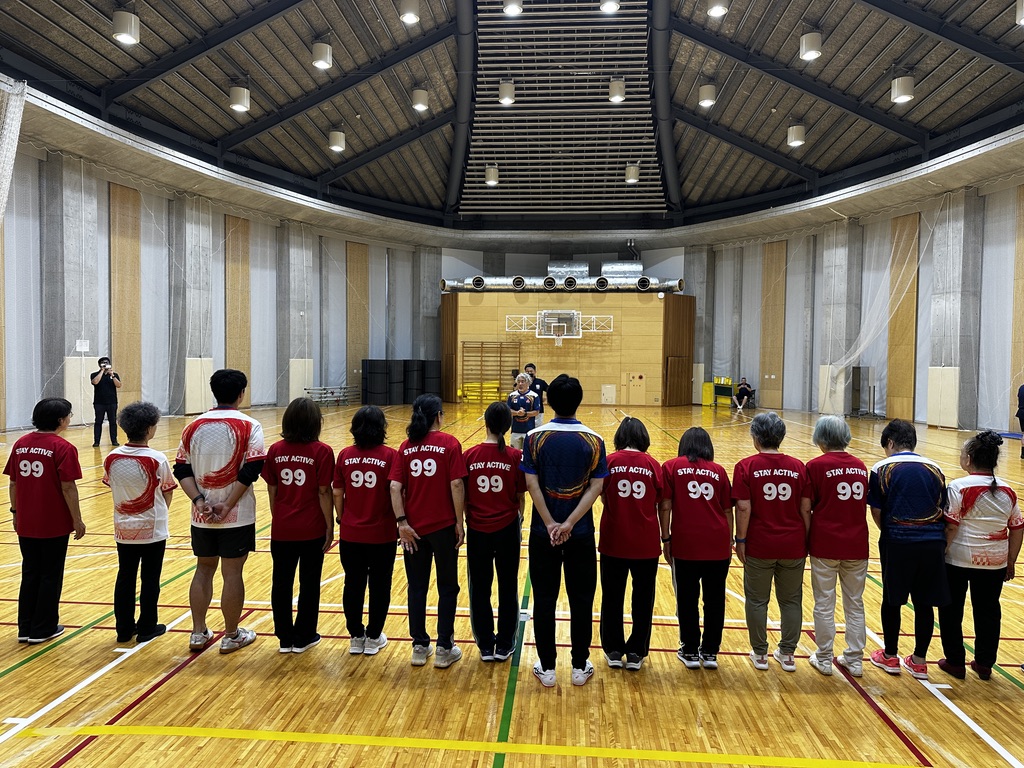 地域の高齢者とウォーキングラグビー～流通経済大学×みんなでラグビー部門～